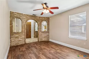 1641 Driftwood Dr, Seguin, TX 78155 - Photo 6