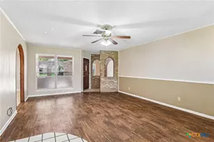 1641 Driftwood Dr, Seguin, TX 78155 - Photo 10