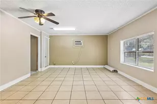 1641 Driftwood Dr, Seguin, TX 78155 - Photo 36
