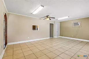 1641 Driftwood Dr, Seguin, TX 78155 - Photo 34