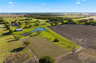 2663 W Crabb, West, TX 76691 - Photo 6