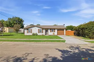 923 Hackberry St, Copperas Cove, TX 76522 - Photo 4