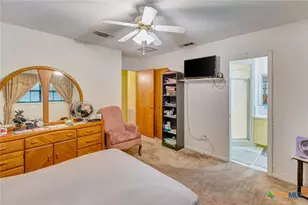 304 Tanglewood Dr, Victoria, TX 77901 - Photo 32