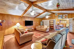 304 Tanglewood Dr, Victoria, TX 77901 - Photo 8