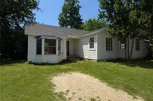 804 N 8th St, Temple, TX 76501 - Photo 6