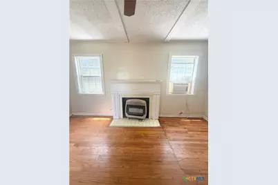 804 N 8th Street, Temple, TX 76501 - Photo 2