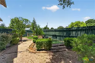 819 N 13th St, Temple, TX 76501 - Photo 12