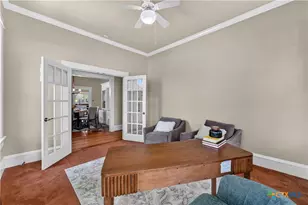 819 N 13th St, Temple, TX 76501 - Photo 8