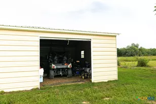 3831 Hopkinsville Rd, Cuero, TX 77954 - Photo 36