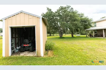 3831 Hopkinsville Road, Cuero, TX 77954 - Photo 44