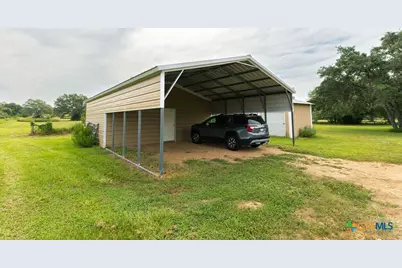 3831 Hopkinsville Road, Cuero, TX 77954 - Photo 32