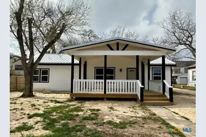 1008 N Gonzales St, Cuero, TX 77954 - Photo 2