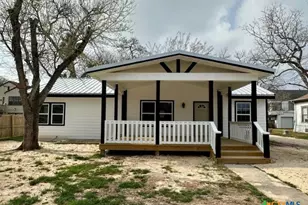 1008 N Gonzales St, Cuero, TX 77954 - Photo 2