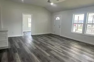 1008 N Gonzales St, Cuero, TX 77954 - Photo 6