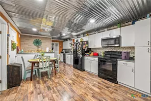 288 County Rd 341, La Vernia, TX 78121 - Photo 8