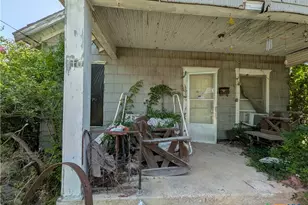 410 S 14th St, Gatesville, TX 76528 - Photo 2