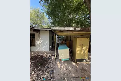 900 Haynes Street, San Marcos, TX 78666 - Photo 2