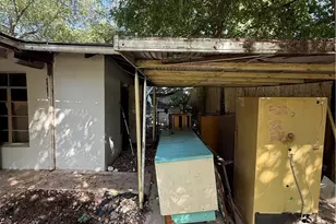 900 Haynes St, San Marcos, TX 78666 - Photo 2