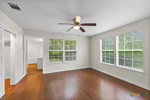 1409 W Main St, Edna, TX 77957 - Photo 26