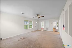 1409 W Main St, Edna, TX 77957 - Photo 20