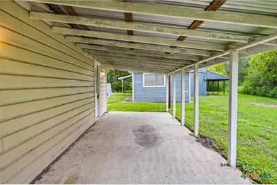 1409 W Main Street, Edna, TX 77957 - Photo 14