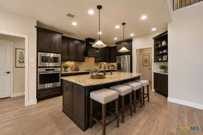 657 Vale Court, New Braunfels, TX 78132 - Photo 4