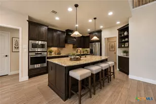 657 Vale Ct, New Braunfels, TX 78132 - Photo 4