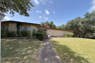 1814 Crestridge Dr, Killeen, TX 76549 - Photo 1