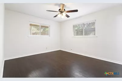 115 Da Gama, Universal City, TX 78148 - Photo 12