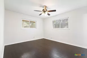 115 Da Gama, Universal City, TX 78148 - Photo 12
