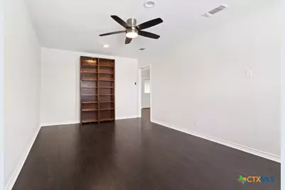 115 Da Gama, Universal City, TX 78148 - Photo 18