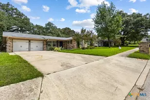 115 Da Gama, Universal City, TX 78148 - Photo 2