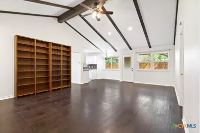 115 Da Gama, Universal City, TX 78148 - Photo 6