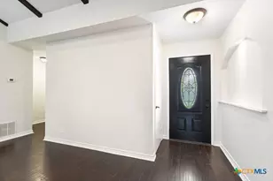 115 Da Gama, Universal City, TX 78148 - Photo 4