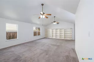 10218 Chuck Wagon Ct, Converse, TX 78109 - Photo 8