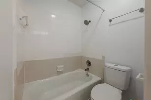 404 Alamogordo Dr, Victoria, TX 77904 - Photo 16