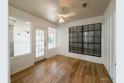 404 Alamogordo Drive, Victoria, TX 77904 - Photo 10