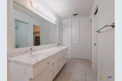404 Alamogordo Drive, Victoria, TX 77904 - Photo 14