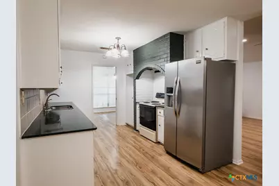 404 Alamogordo Drive, Victoria, TX 77904 - Photo 6