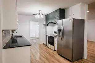 404 Alamogordo Dr, Victoria, TX 77904 - Photo 6