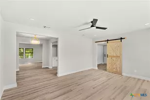902 W Green Ave, Killeen, TX 76541 - Photo 4