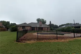 1413 S Roy Reynolds Dr, Killeen, TX 76543 - Photo 16