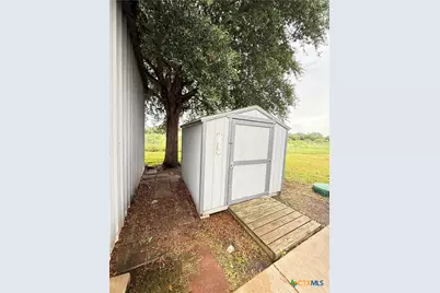 256 County Road 481, Gonzales, TX 78629 - Photo 14