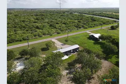 115 W County Road 314, Port Lavaca, TX 77979 - Photo 2