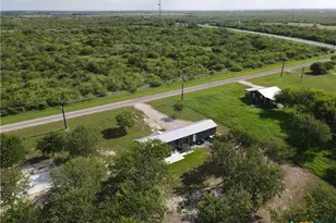 115 W County Road 314, Port Lavaca, TX 77979 - Photo 2