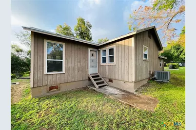 1695 Kuehler Avenue, New Braunfels, TX 78130 - Photo 6