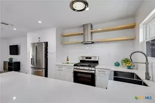 403 Krebs Ln, Austin, TX 78704 - Photo 8