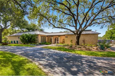 302 Tampa Drive, Victoria, TX 77904 - Photo 1