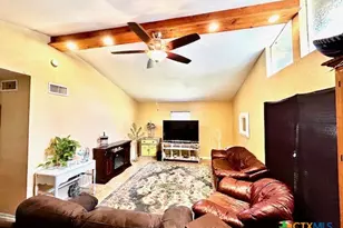 206 Bohman St, Cuero, TX 77954 - Photo 2