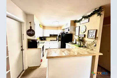 206 Bohman Street, Cuero, TX 77954 - Photo 4